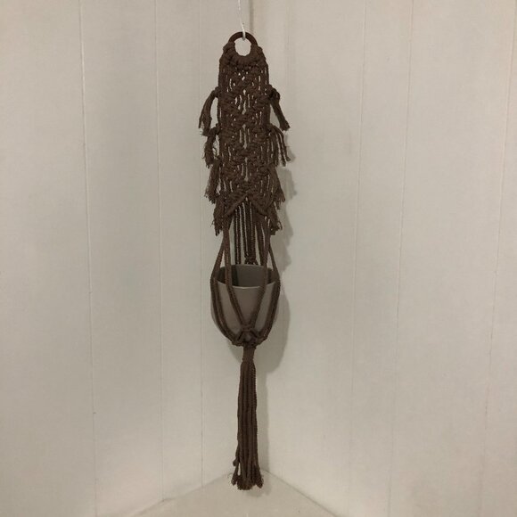 Brown Woven Macrame Plant hanger. NEW. - Picture 1 of 5